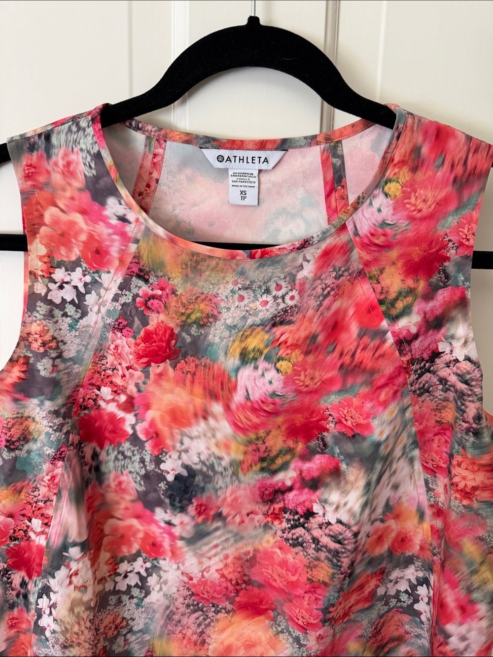 Athleta Coral and Gray Floral Tank Top